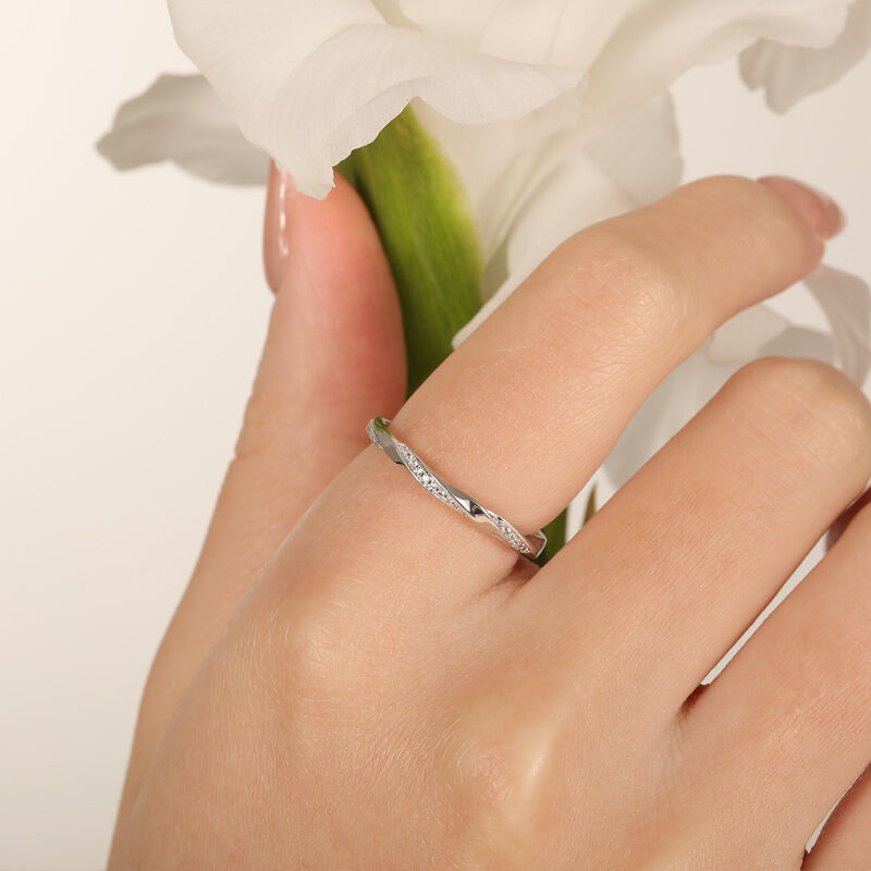 Jeulia "Love Entwined" Sterling Silver Women's Band