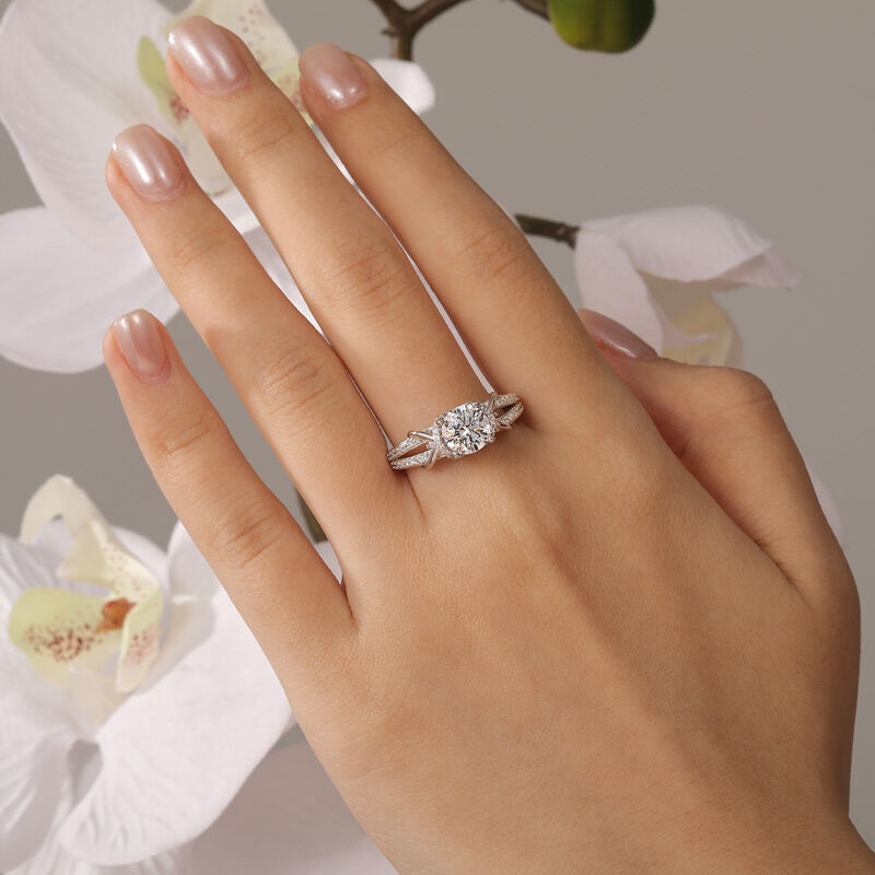 Jeulia Anello di Fidanzamento Tondo Personalizzat con Alone in Argento Sterling