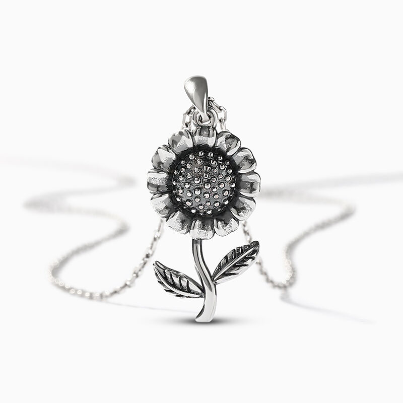 جوليا قلادة "زهرة عباد الشمس المتفتحة" من الفضة الإسترليني
