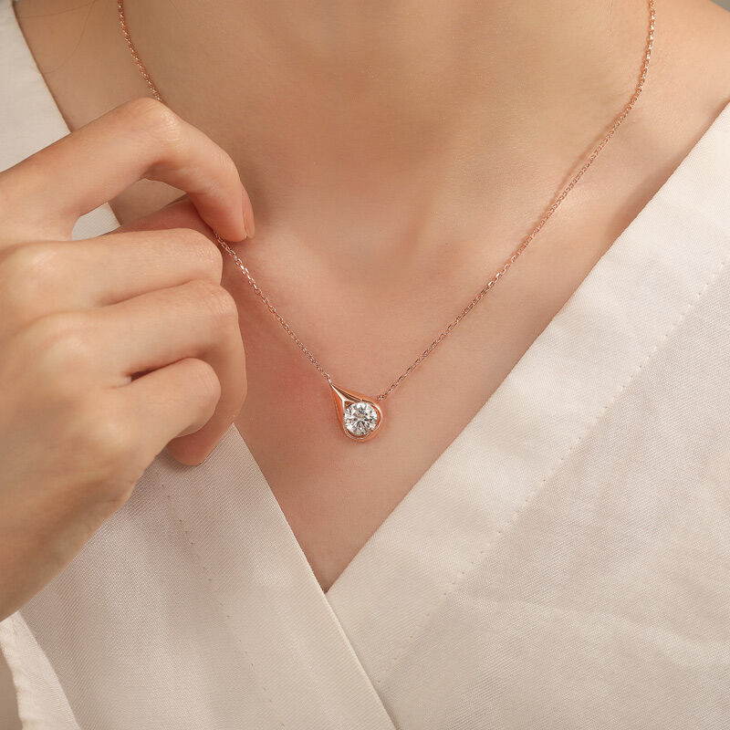 Jeulia Colgante Lágrima Minimalista Personalizado en Plata de Ley