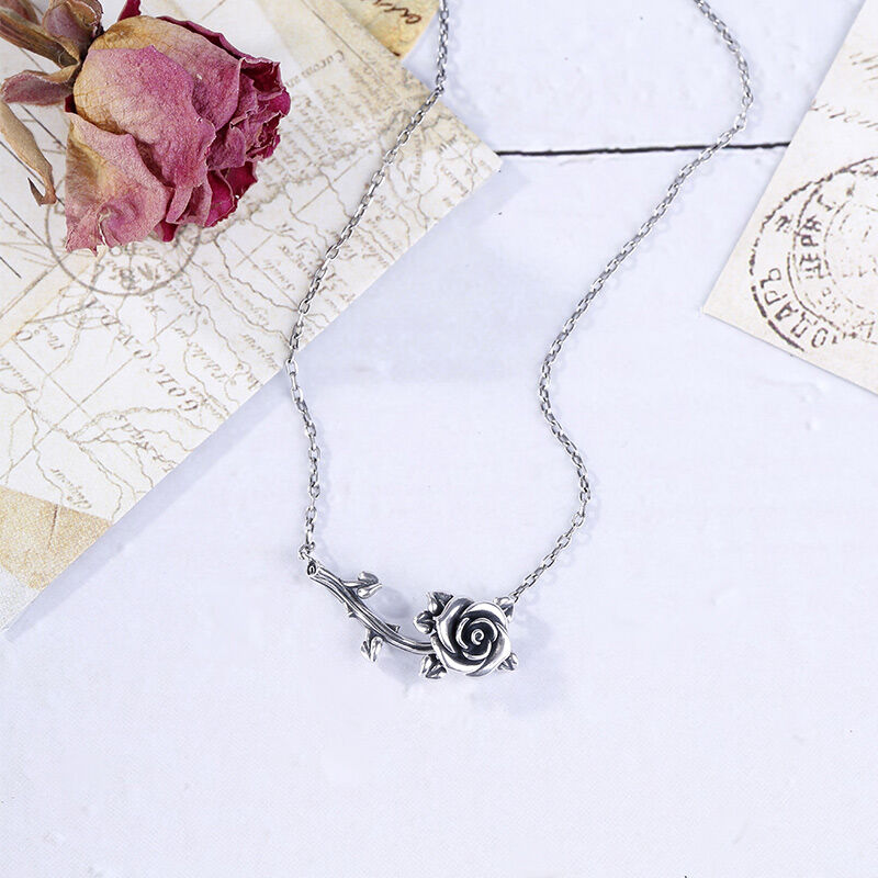 Jeulia Heart Leaves Rose Branch Necklace