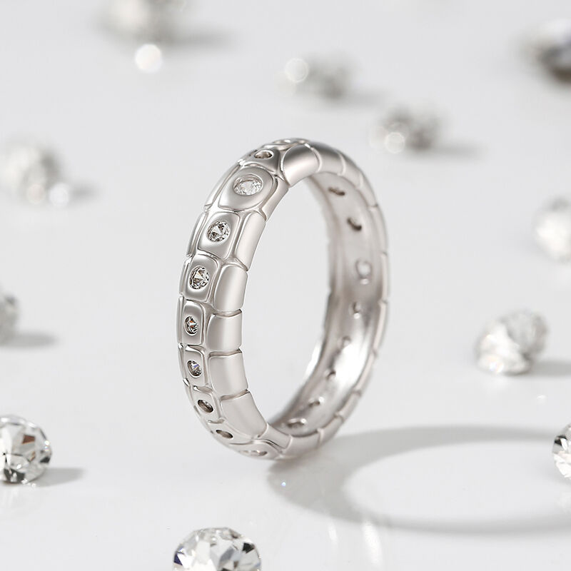 جوليا خاتم قطع دائري الفضة الإسترليني "حب لا نهاية له"