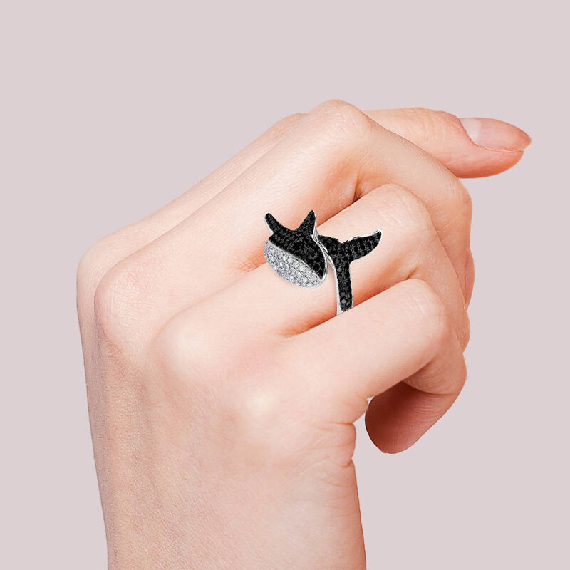 جوليا خاتم من الفضة الإسترليني بتصميم الحوت "حامي المحيط"
