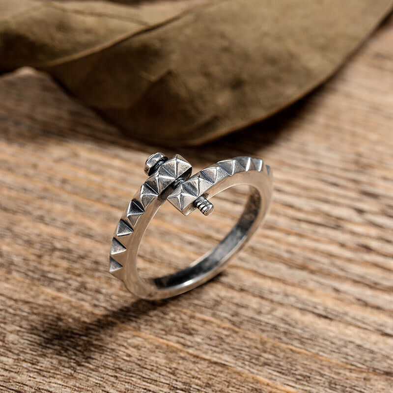 Jeulia "Screw Design" Sterling Silver Ring