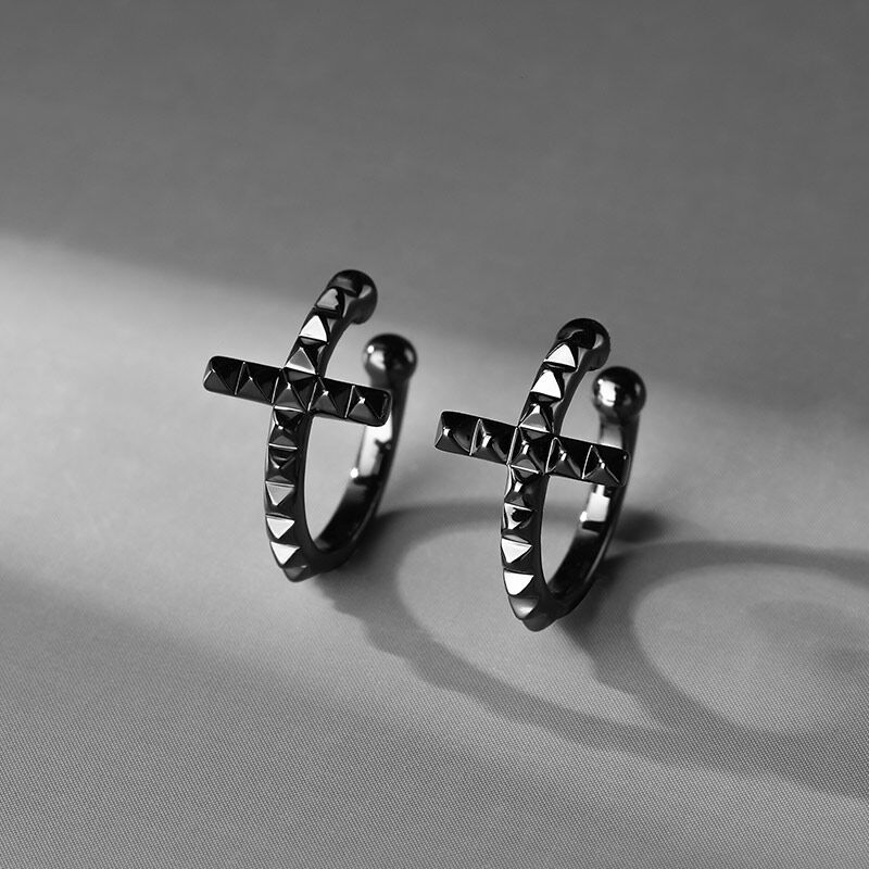 Jeulia "Faith" Cross Sterling Silver Ear Cuff
