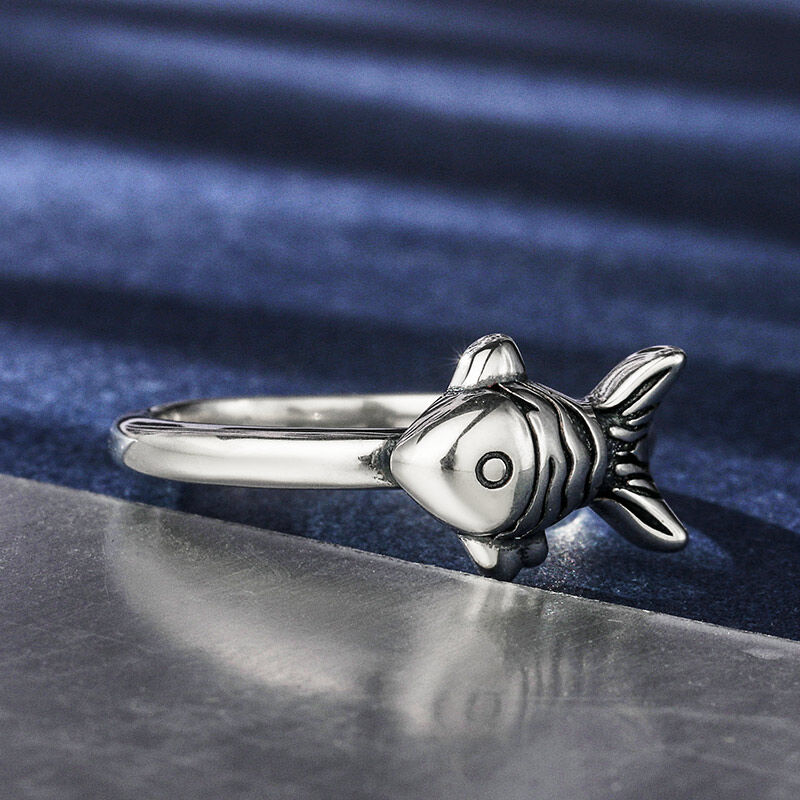 جوليا خاتم سمكة صغيرة من الفضة الإسترليني