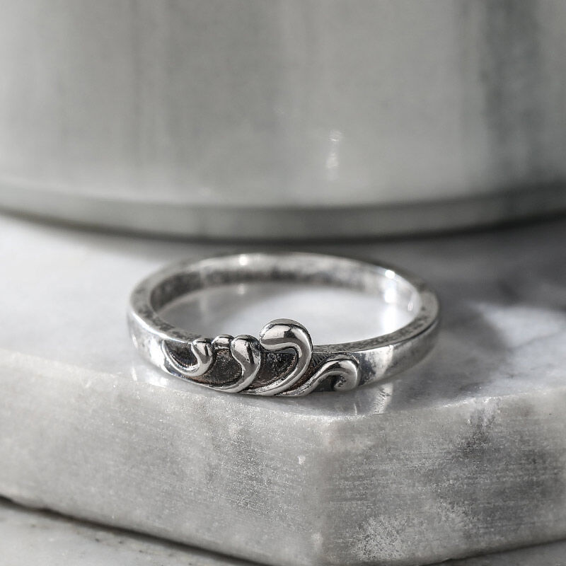 Jeulia "Ocean Wave" Sterling Silver Ring
