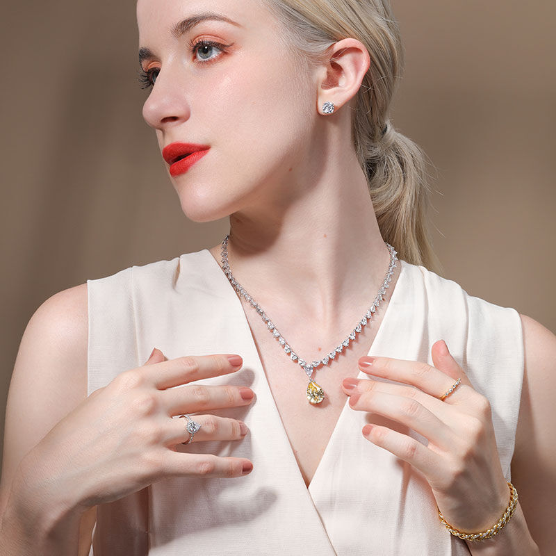 Jeulia Anello Moissanite 10K/14K/18K Oro Platino con Taglio a Pera