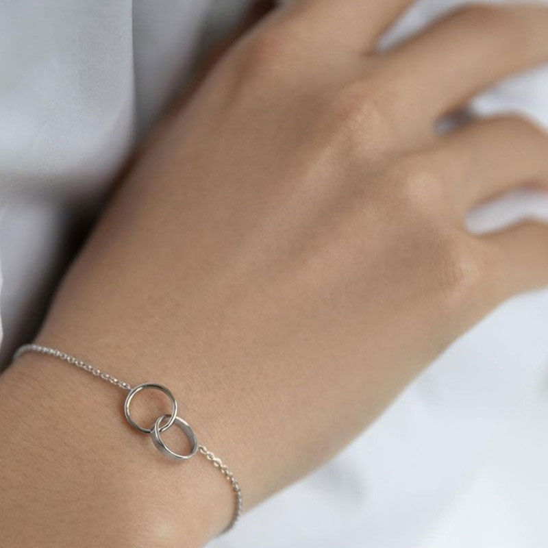 Jeulia Double Circle Loops Charm Sterling Silver Bracelet