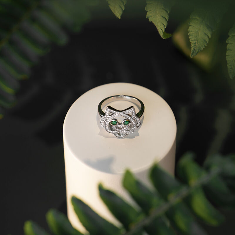 Jeulia Tiger Head Green Eyes Sterling Silver Ring