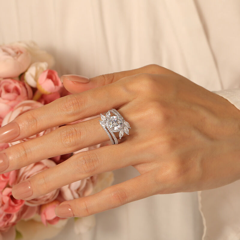 Jeulia Swirl Design Round Halo Engagement Ring Set