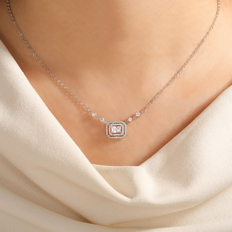 Jeulia Classic Double Halo Necklace Sterling Silver