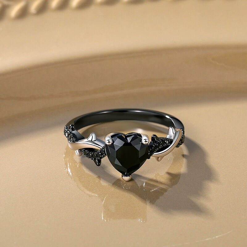 Jeulia Classic Twisted Thorns Black Heart Promise Ring