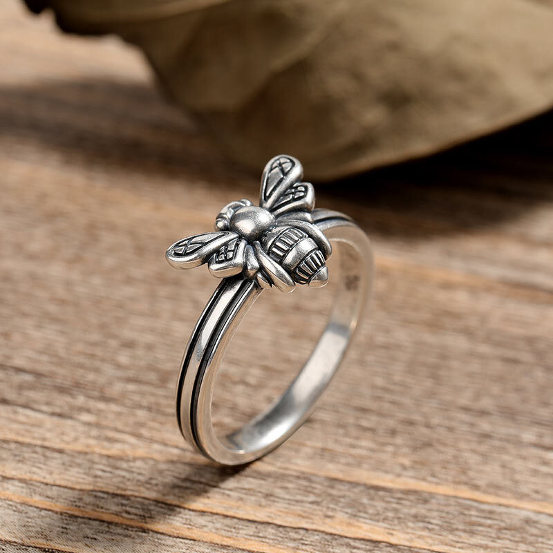 Jeulia "Honey Bee" Sterling Silver Ring