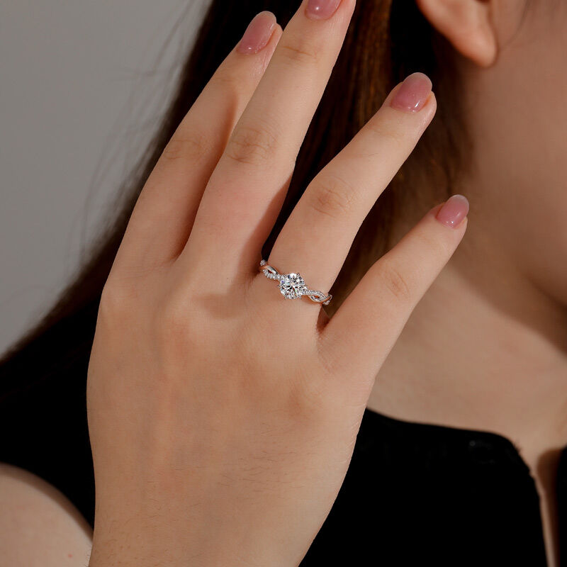 Jeulia Bague de Fiançailles Ronde Classique à Six Griffes Tordu Personnalisée