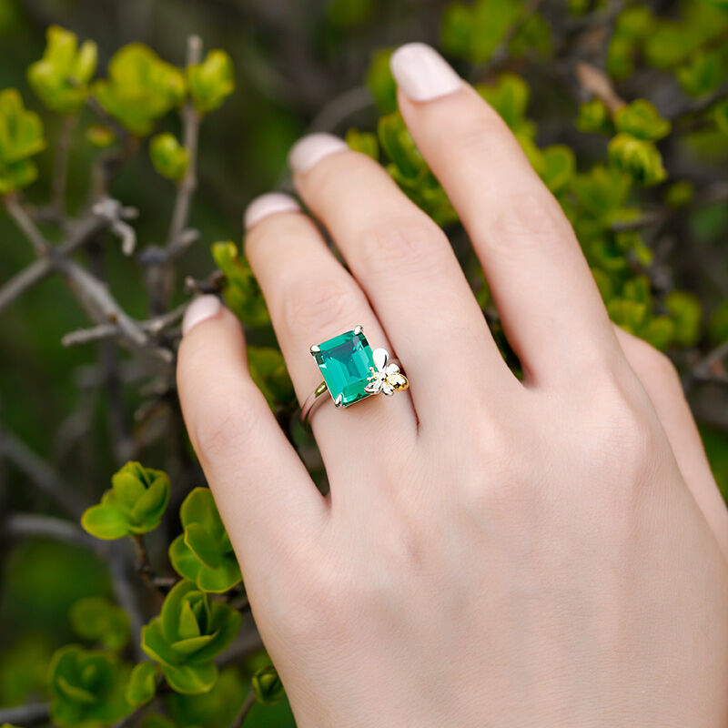 Jeulia "Honey Bee" Emerald Cut Sterling Silver Ring