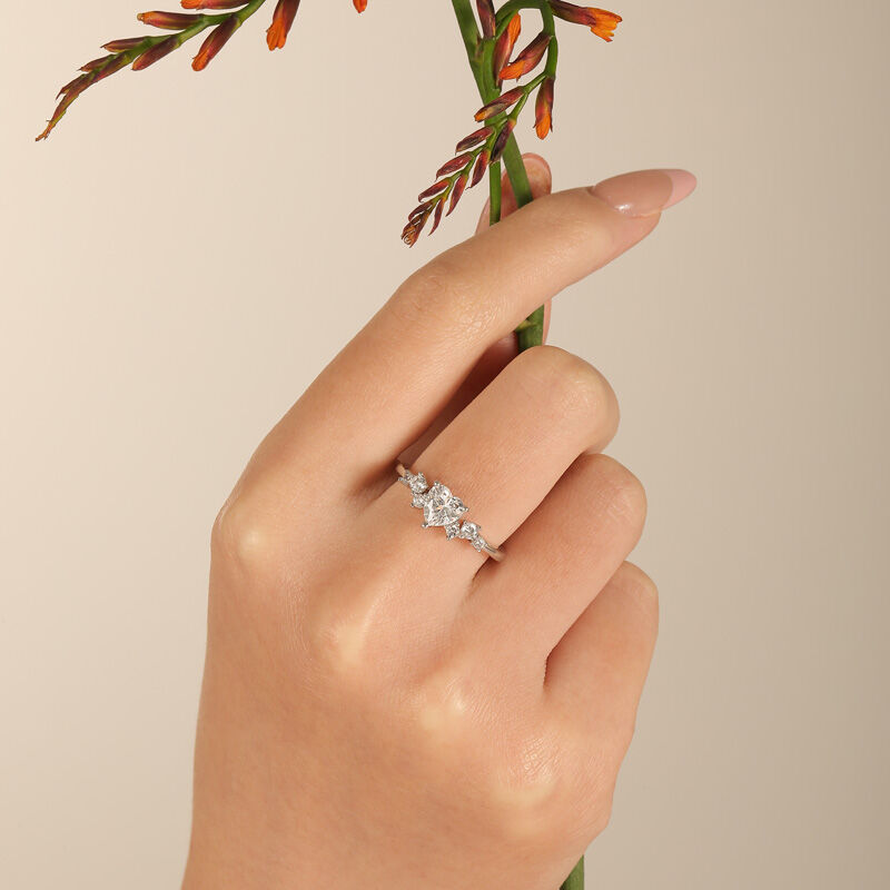 Jeulia "Heartbeat" Heart Cut Sterling Silver Ring