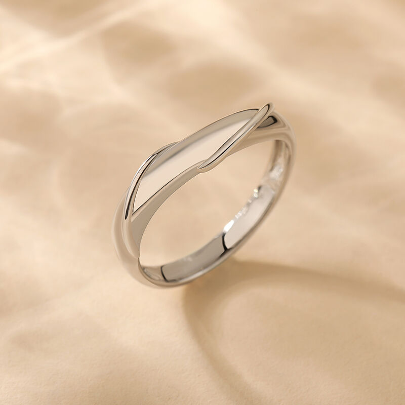 Jeulia Irregular Twist Men's Wedding Band Sterling Silver