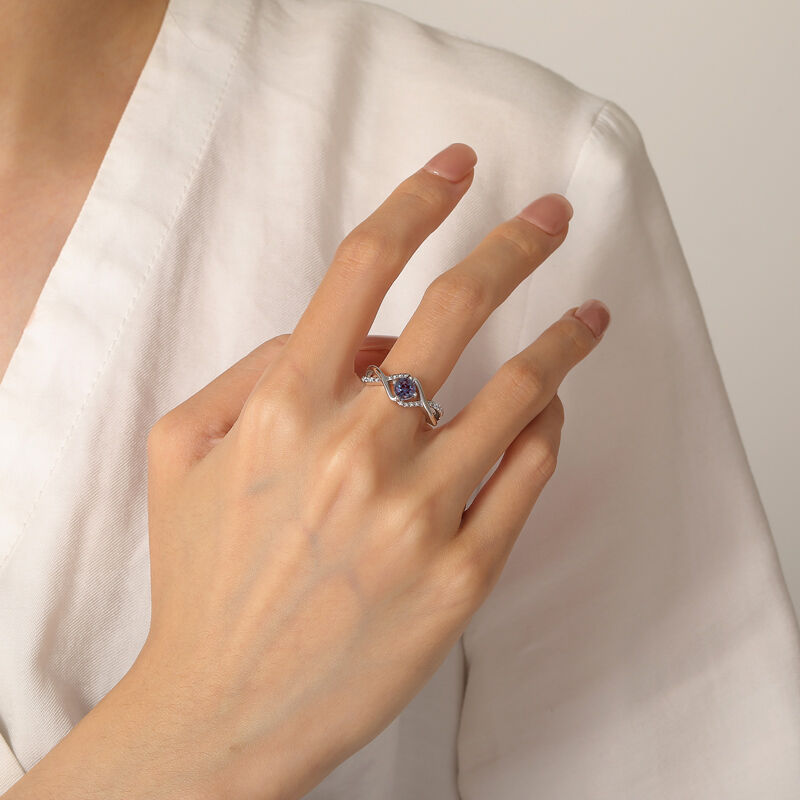 Jeulia Anillo de Compromiso Alejandrita Infinito Trenzado