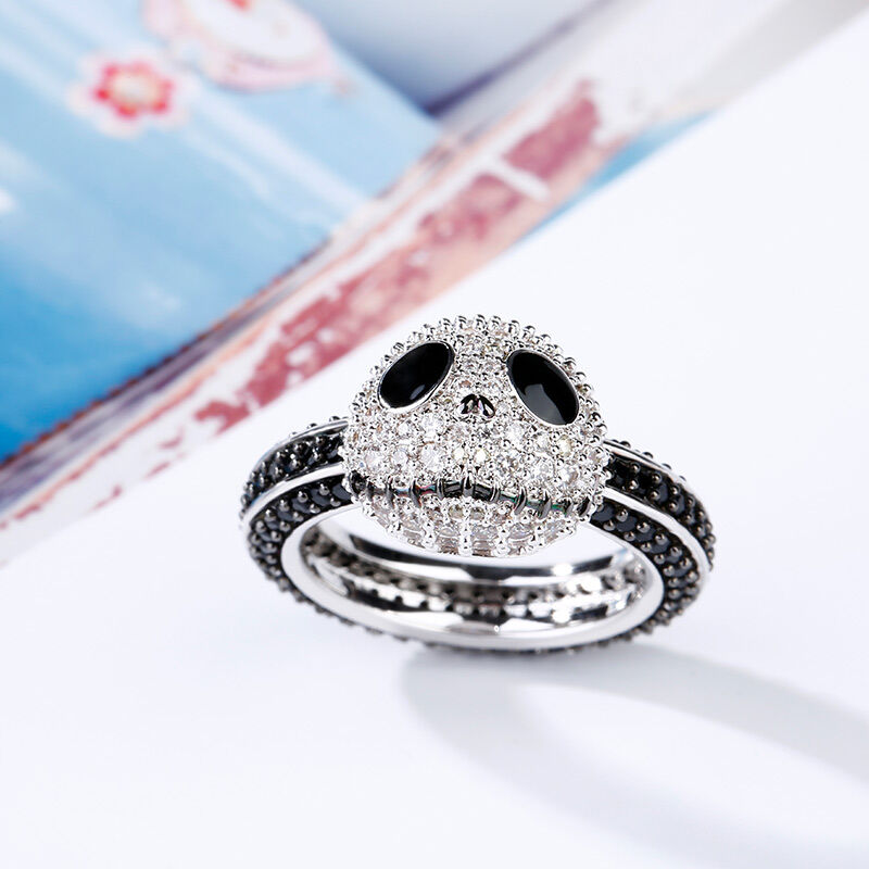Jeulia "Halloween Fun" Skull Design Sterling Silver Ring