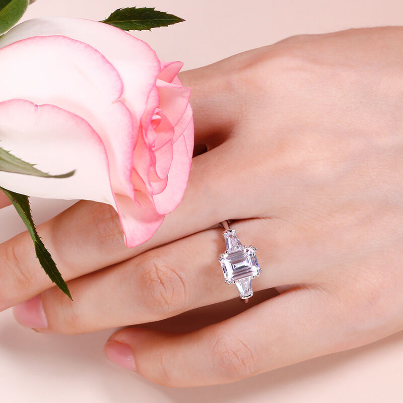 Jeulia Anello Trilogy Taglio Smeraldo in Argento Sterling