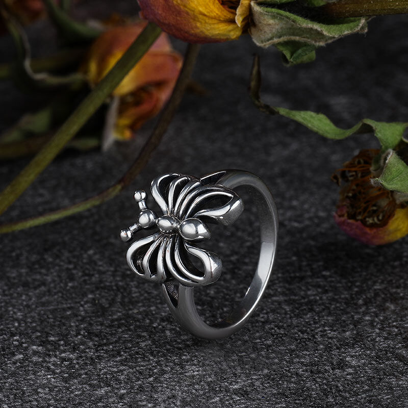 Jeulia "Butterfly Effect" Sterling Silver Ring