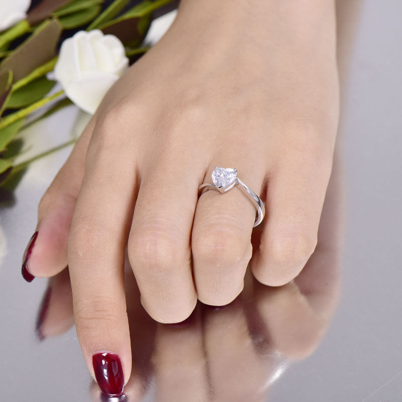Jeulia Bypass Heart Cut Sterling Silver Ring