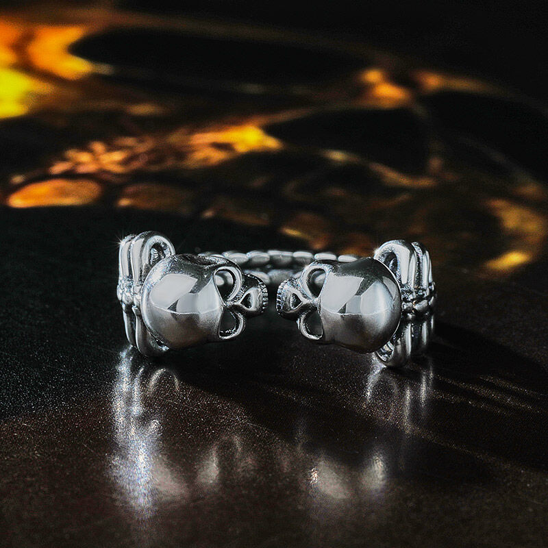 جوليا خاتم مفتوح الجمجمة من الفضة الإسترليني