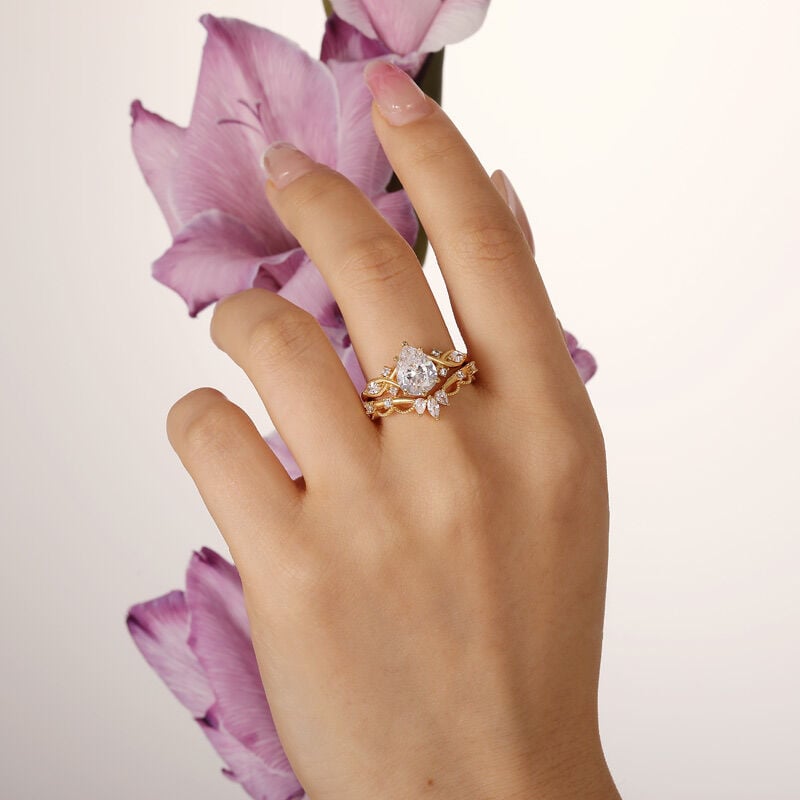 Jeulia Infinity Gold Pear Shaped Engagement Ring Set