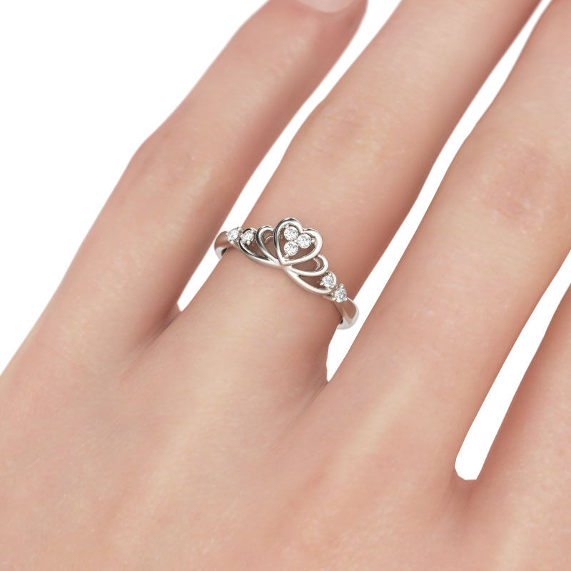 Jeulia Heart Design Round Cut Sterling Silver Ring