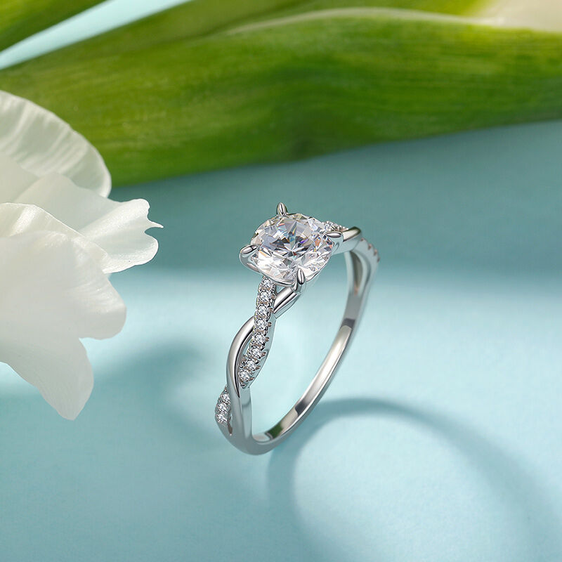 Jeulia Twist Round Cut Sterling Silver Ring