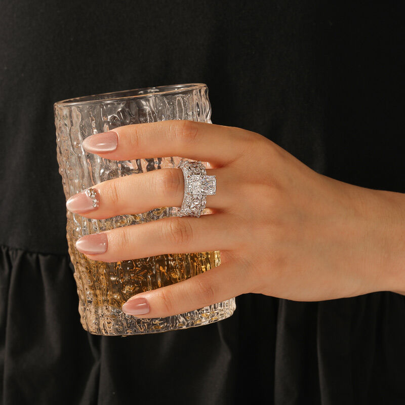 Jeulia Vintage Cluster Radiant Cut Engagement Ring