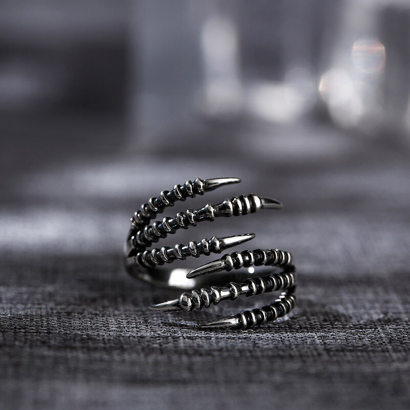 Jeulia "Sharp Claw" Sterling Silver Men's Ring