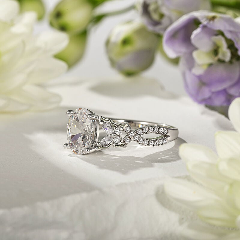 Jeulia Butterfly Inspired Twisted Oval Engagement Ring