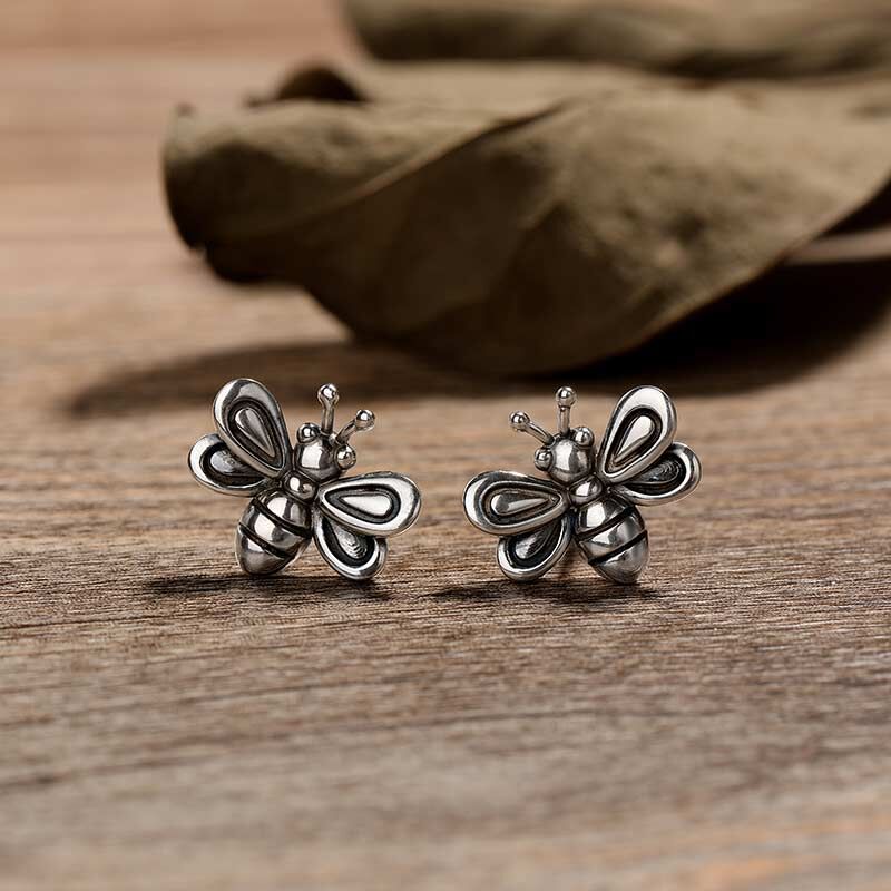 Jeulia "Whimsical Busy Bee" Sterling Silver Earrings