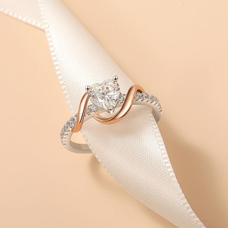 Jeulia Amore Two Tone Twist Custom Heart Engagement Ring