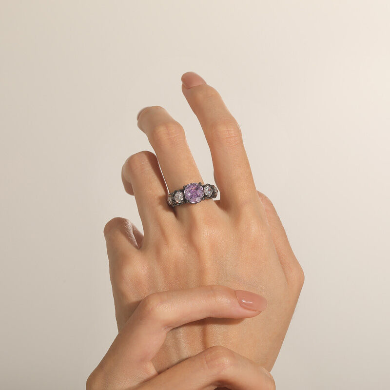Jeulia Midsummer Night "Love-in-idleness" Three Stone Purple Rose Ring
