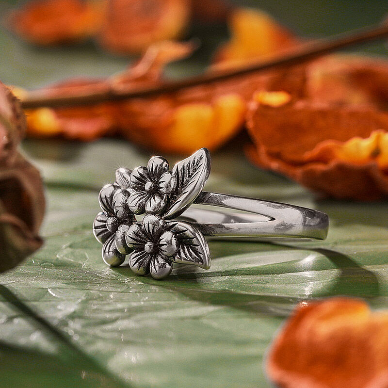 جوليا خاتم الصداقة "الزهور والأوراق" من الفضة الإسترليني