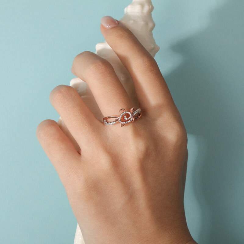 Jeulia "Turtle's Journey" Two Tone Twist Sterling Silver Ring