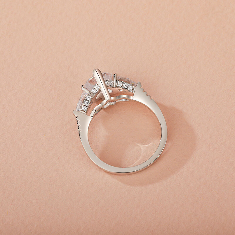 Jeulia Anillo de Boda Simple con Tres Piedras en Forma de Corazón en Plata Esterlina